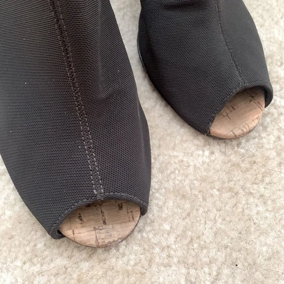 Donald J Pliner Black Mesh Cork Wedge Sandals - Picture 7 of 13